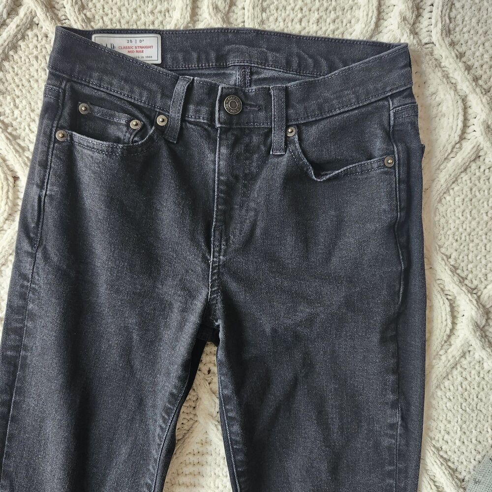 Gap Classic Straight Mid Rise-Black Rinse- Size 0/25 Petite - Picture 3 of 5